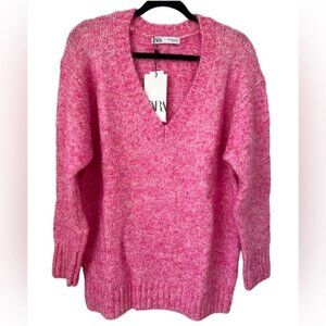 Zara, Women’s V-Neck Knit Sweater - Pink. Size: M